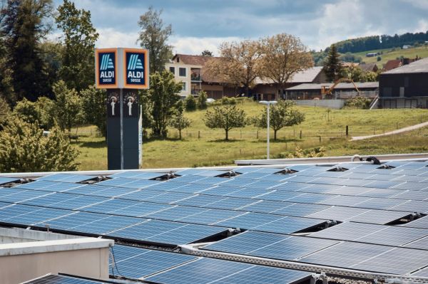Bildaufnahme ALDI SUISSE -  Photovoltaikanlage in Villmergen
