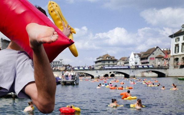 Image: Limmat swimming event