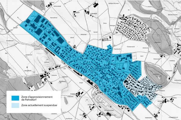 Carte de la zone d'approvisionnement de Fehraltorf – Tous les bâtiments de la zone couverte par le réseau peuvent être raccordés. Le raccordement est volontaire; le chauffage écologique obtenu grâce à l’énergie locale présente de nombreux avantages, car il répond dès aujourd’hui aux exigences des futures lois sur l’énergie.
